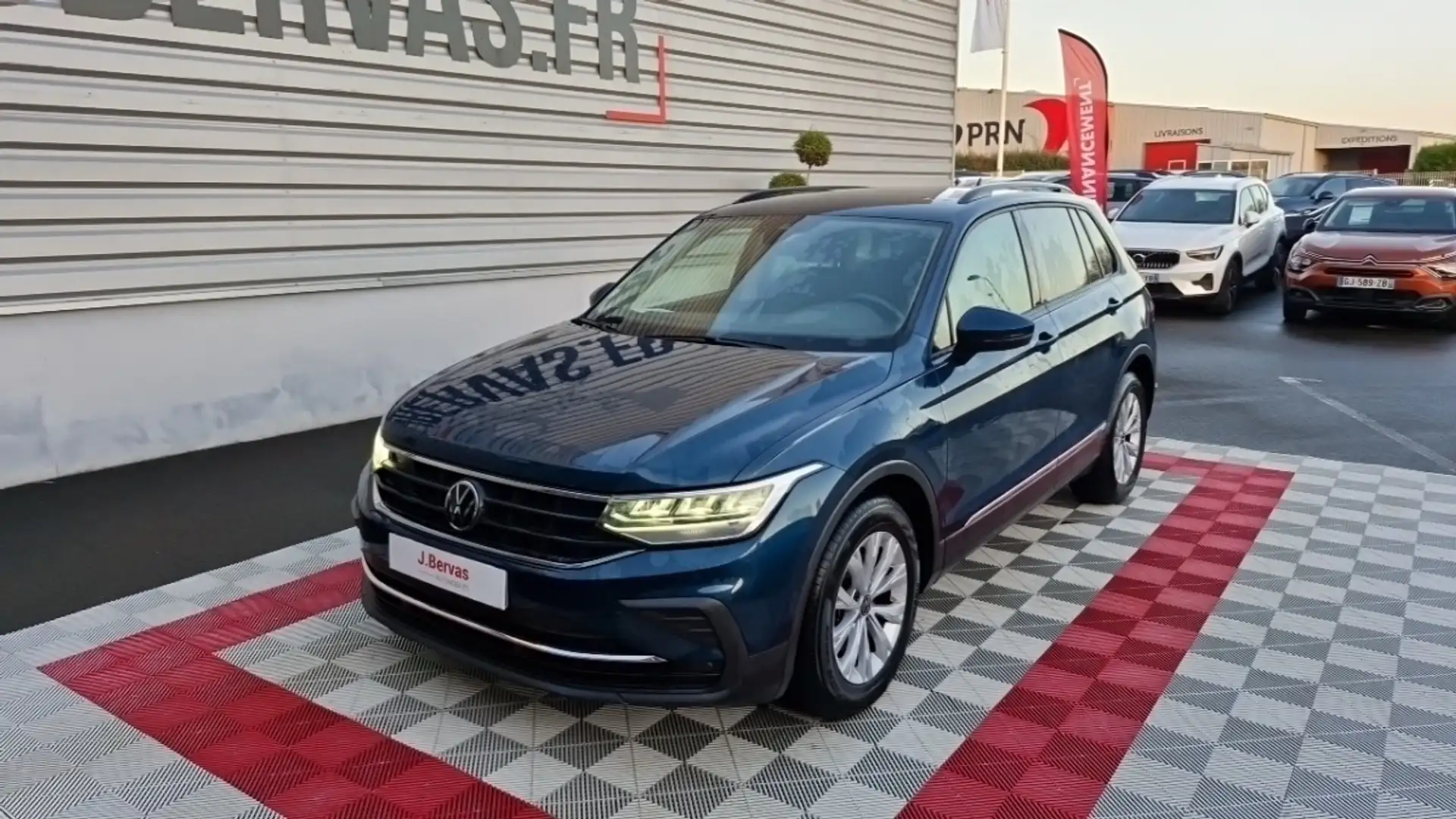 Volkswagen Tiguan BUSINESS 2.0 tdi 150ch dsg7 life Bleu - 2
