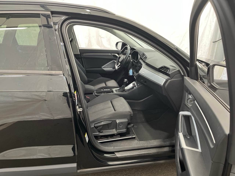 Audi Q3 35 TDI S tronic Sportsitze LED RFK SHZ MMI — photo 12