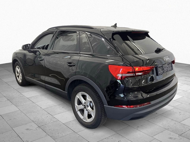 Audi Q3 35 TDI S tronic Sportsitze LED RFK SHZ MMI — photo 3