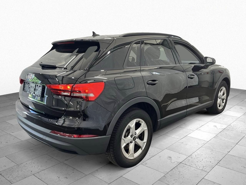 Audi Q3 35 TDI S tronic Sportsitze LED RFK SHZ MMI — photo 4