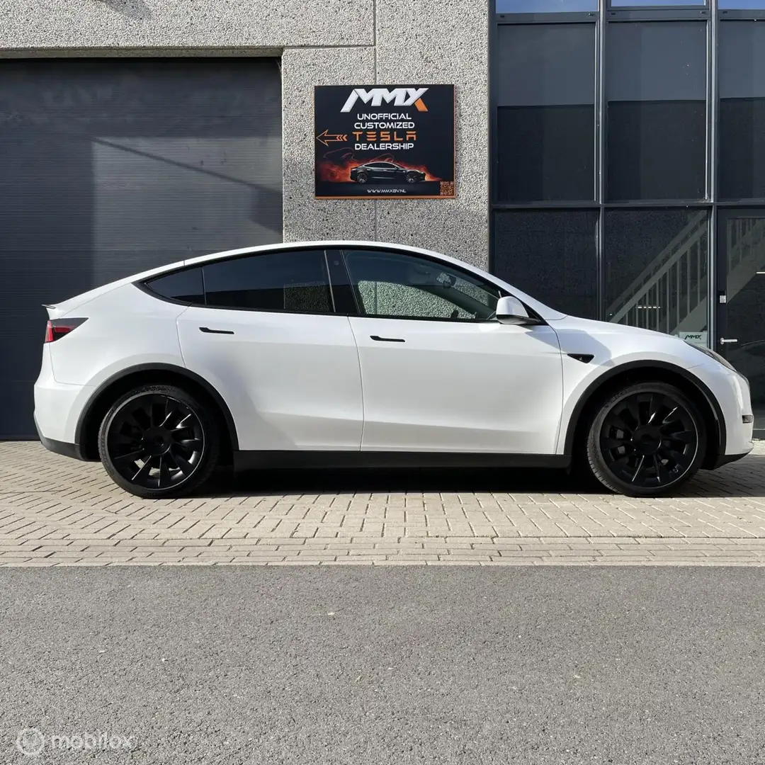 Tesla Model Y + MMX PACK Blanc - 2