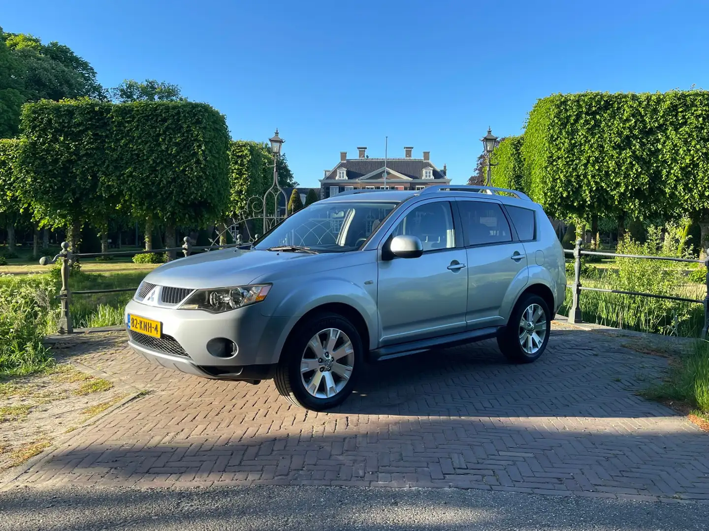 Mitsubishi Outlander 2.4 INSPIRE SPECIAL EDITION | NL-AUTO! Plateado - 1