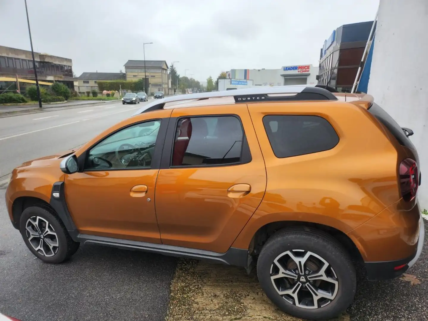 Dacia Duster PRESTIGE Or - 2