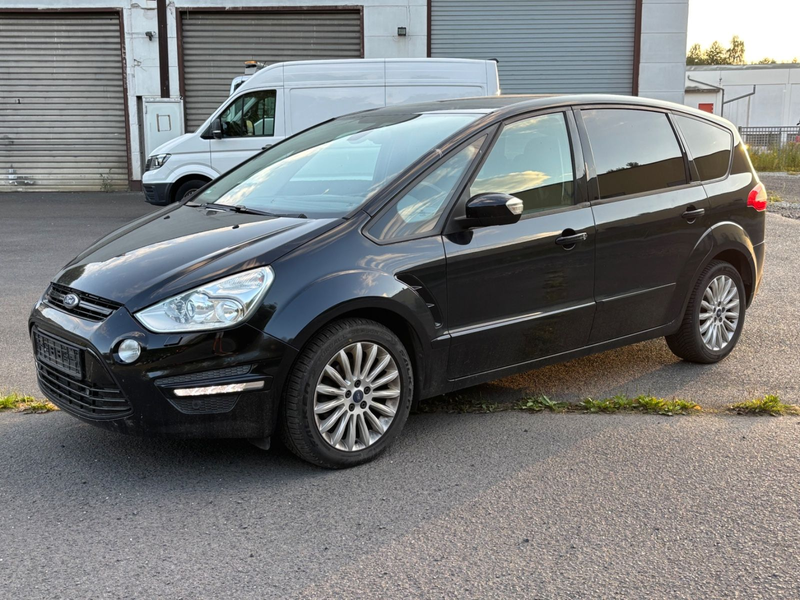 Ford S-Max S-MAX 2.0 TDCI Business Edition 7. Sitze