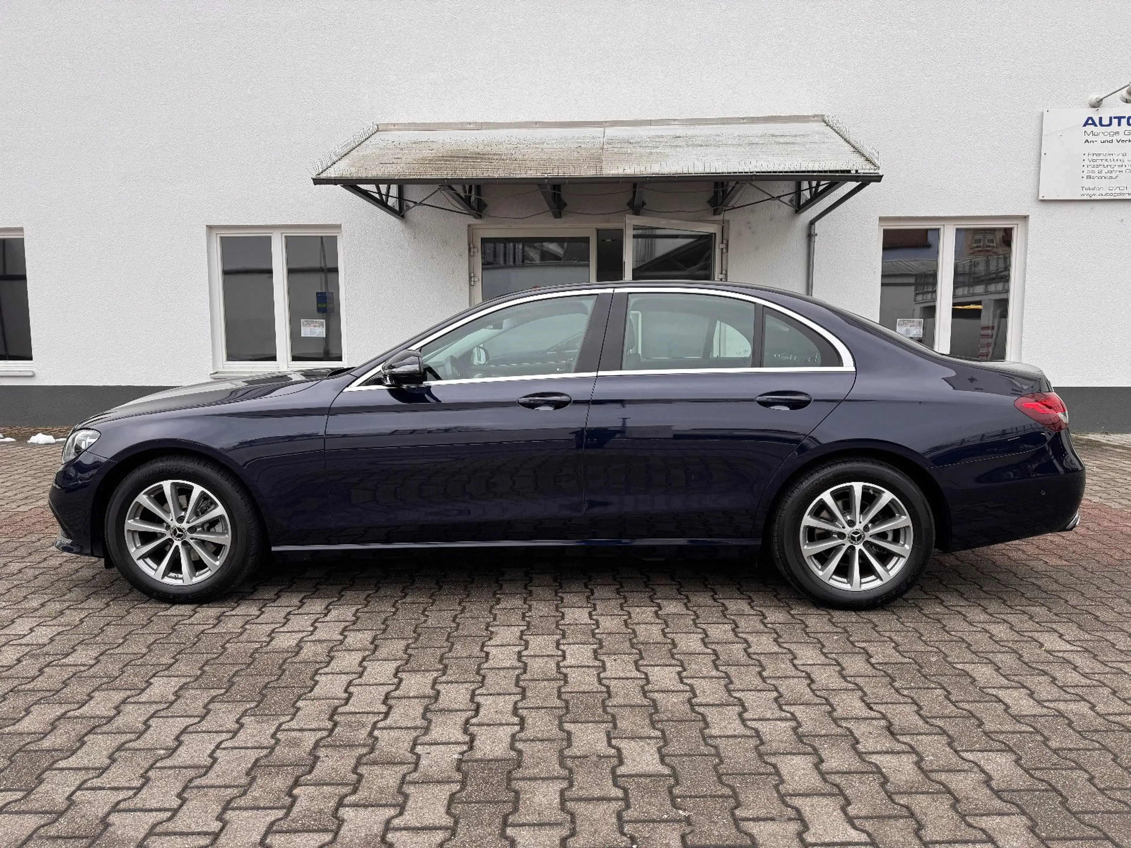 Mercedes-Benz E 220 d 9G HUD/GLASDACH/360°/DISTRONIC/BURMESTER — photo 8