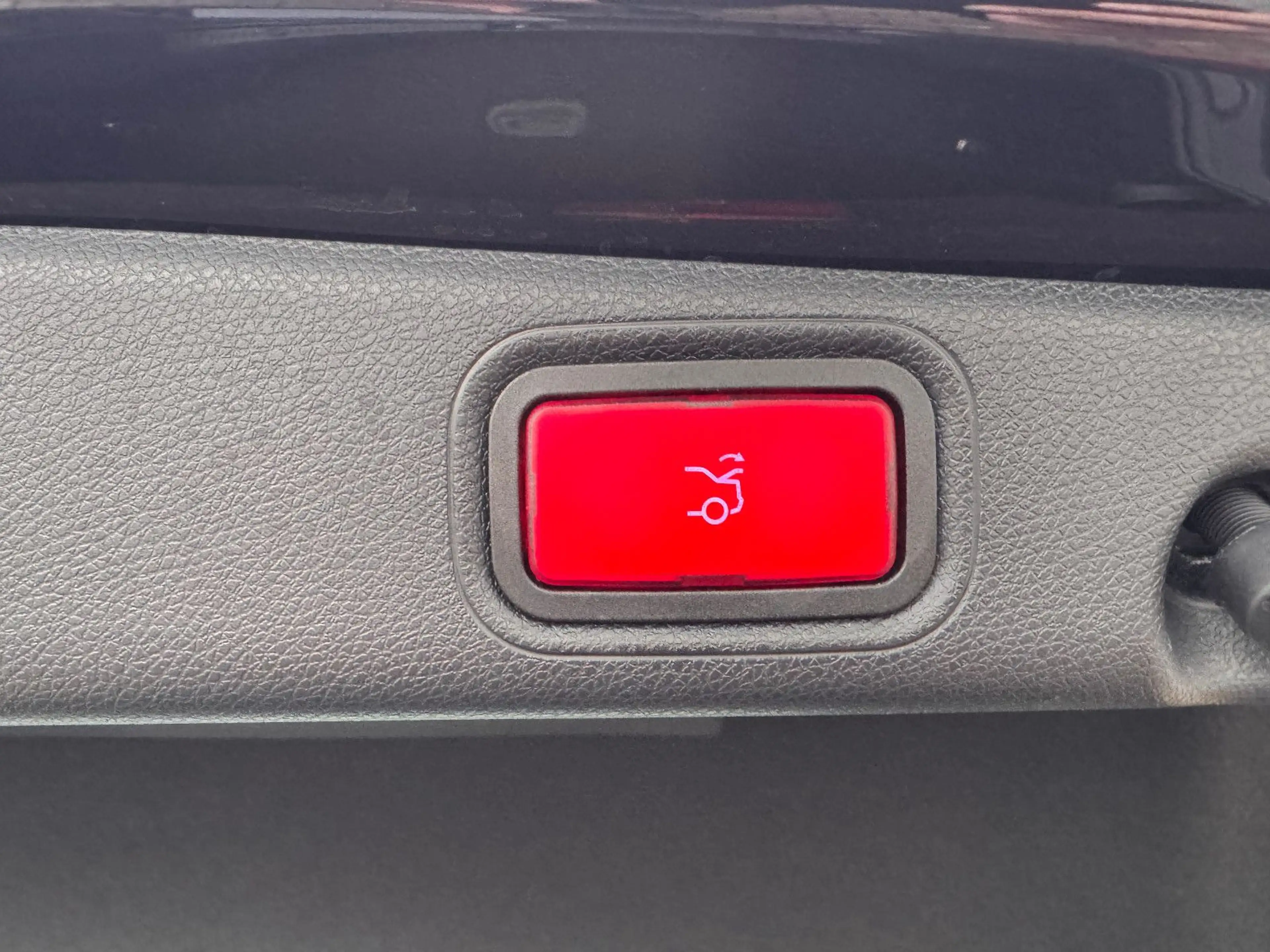 Mercedes-Benz E 220 d 9G HUD/GLASDACH/360°/DISTRONIC/BURMESTER — photo 15