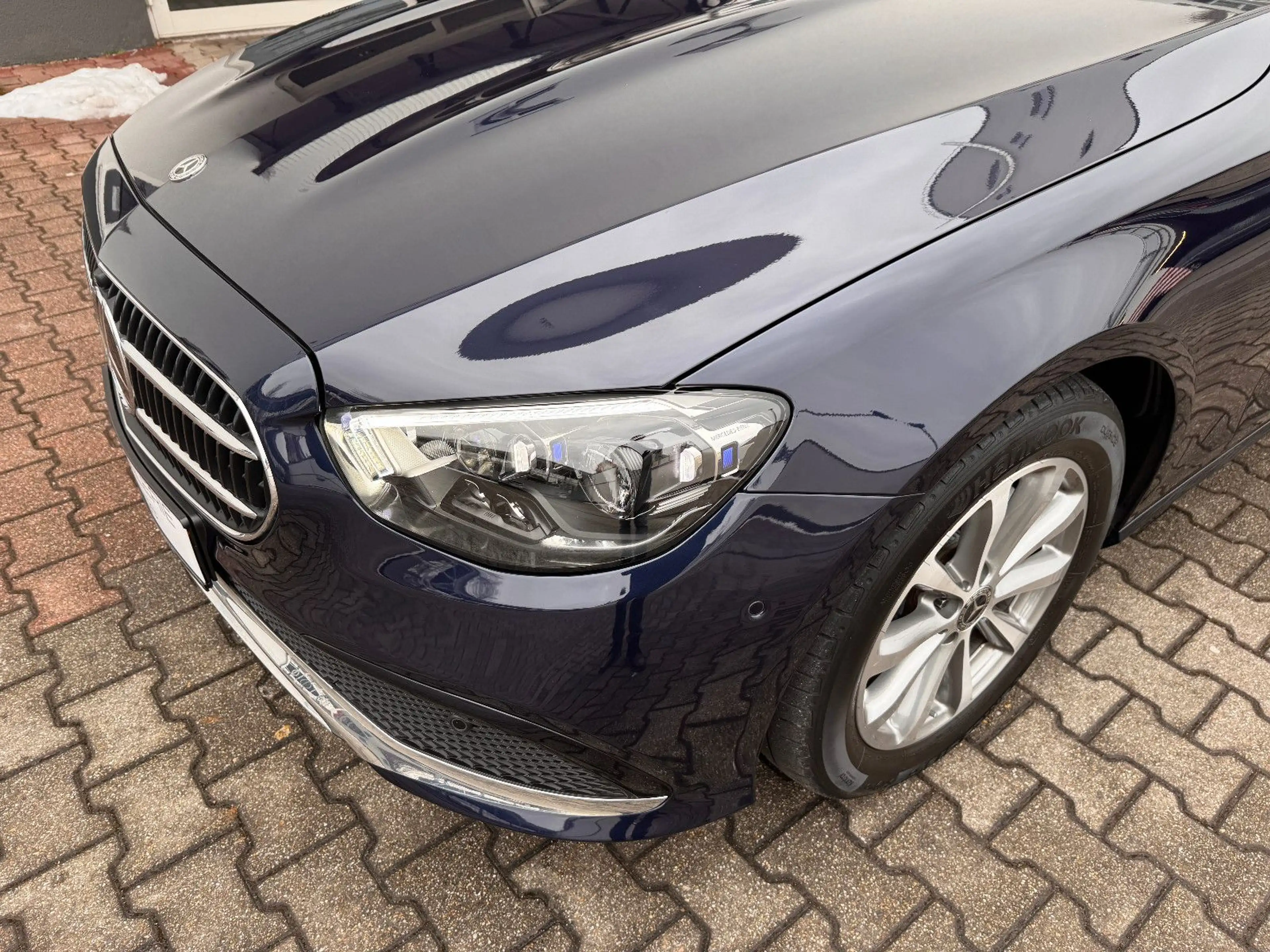 Mercedes-Benz E 220 d 9G HUD/GLASDACH/360°/DISTRONIC/BURMESTER — photo 10