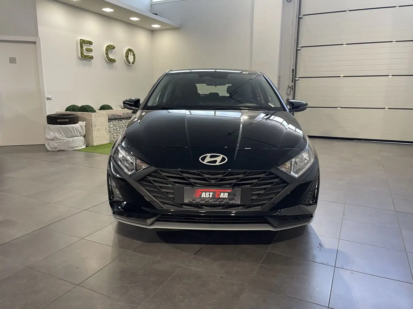 Hyundai i20 i20 1.2 MPI MT Connectline Schwarz - 2