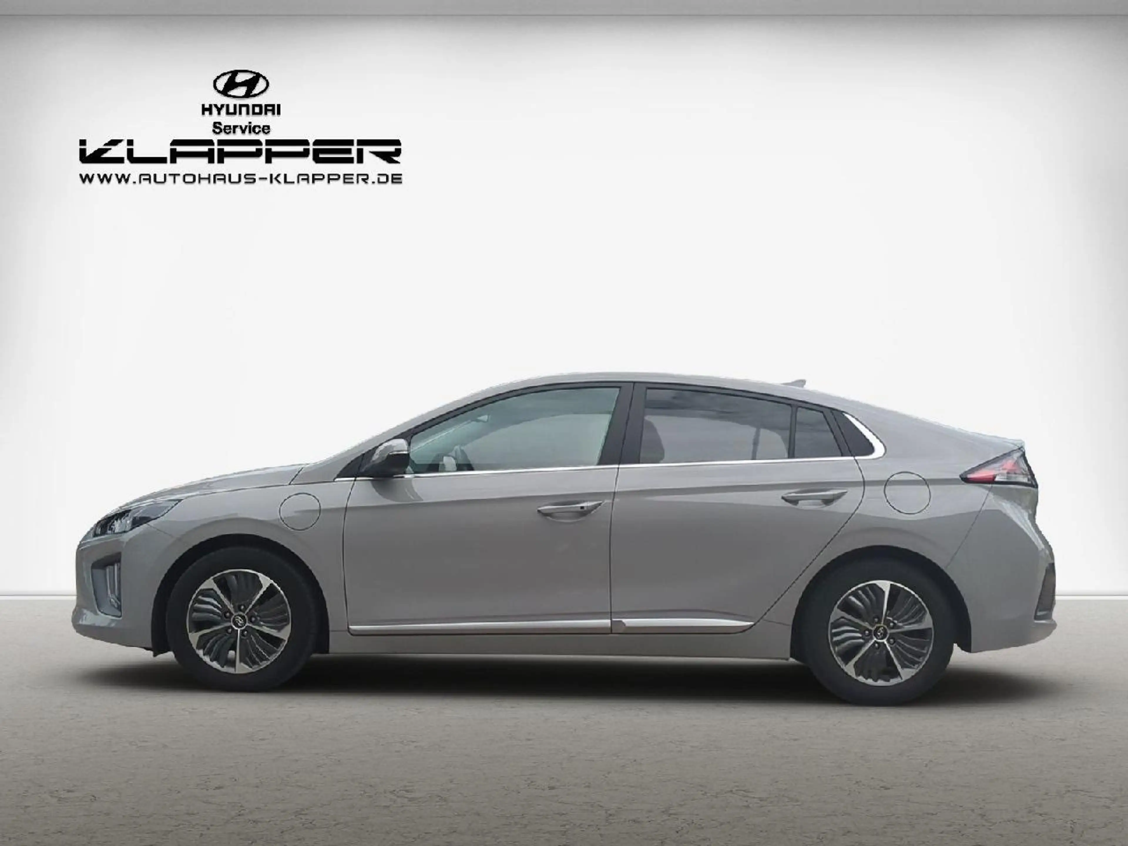 Hyundai IONIQ Advantage Plug-In Hybrid — photo 2