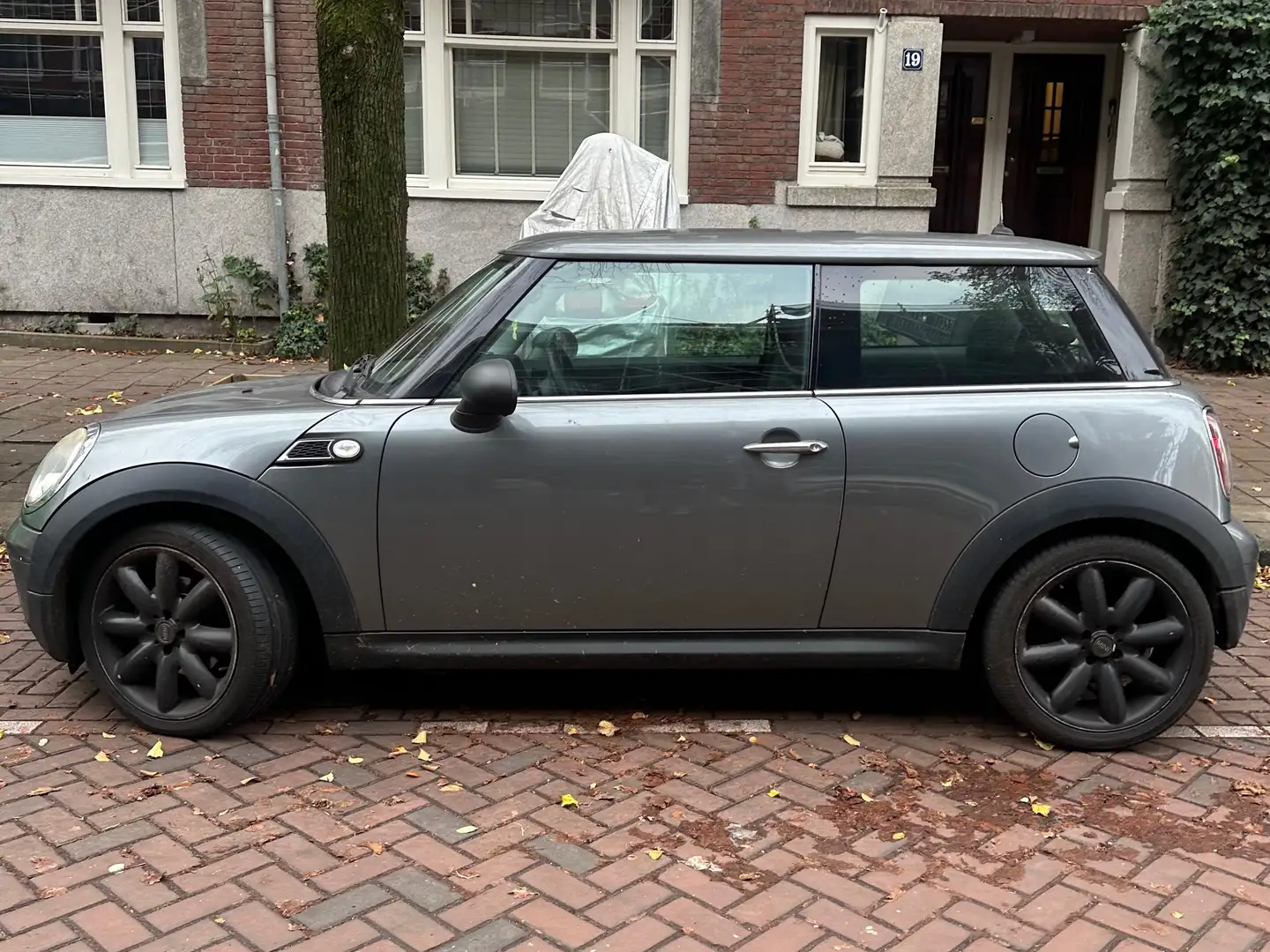 MINI One One 1.4 Anniv. MK II Gris - 2