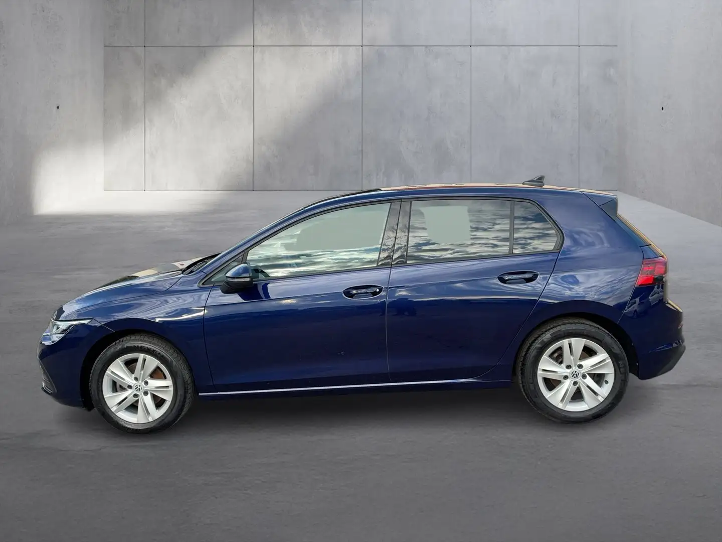 Volkswagen Golf Life TSI Blau - 2
