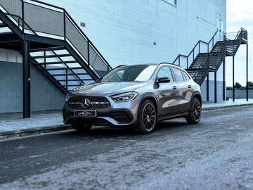 220d 4Matic 8G-DCT