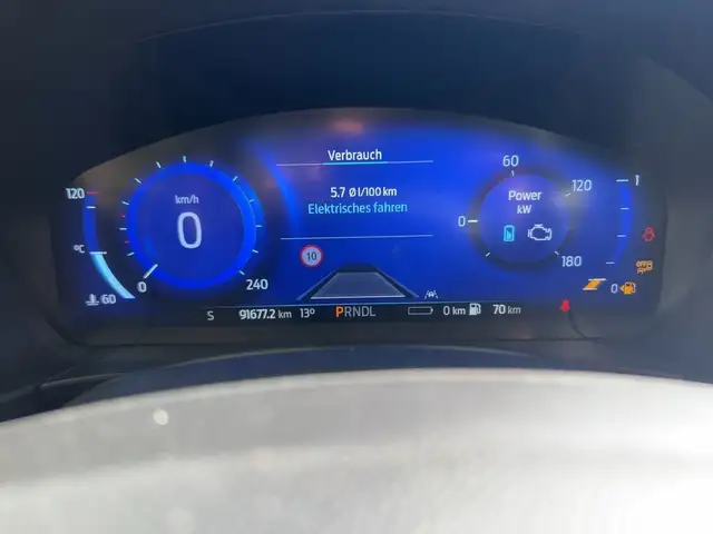 Ford Kuga view 13