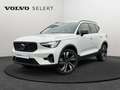 Volvo XC40 B4 Ultimate Dark / Essence Blanc - thumbnail 1
