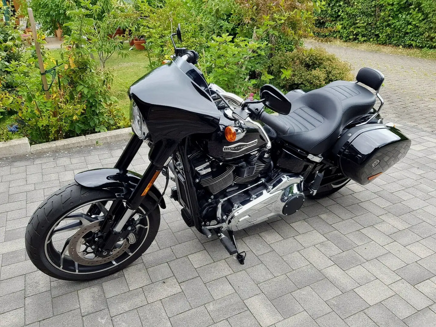Harley-Davidson Sport Glide FLSB Schwarz - 2