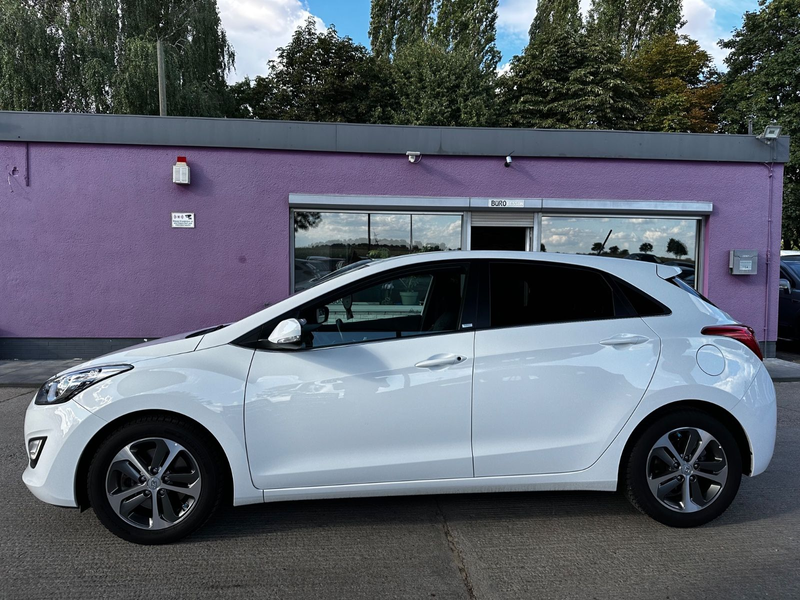 Hyundai i30 blue Passion Plus "KAMERA"NAVI"SHZ"LHZ" — photo 10