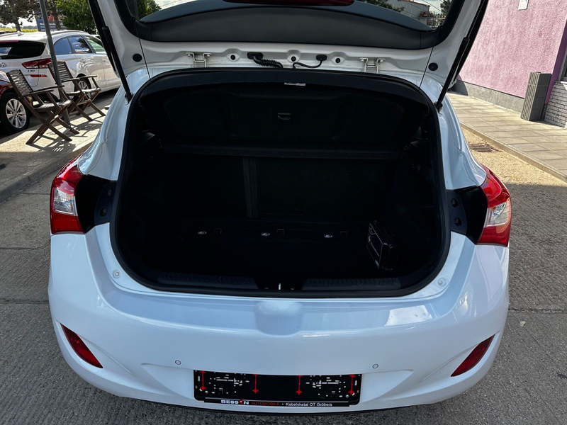 Hyundai i30 blue Passion Plus "KAMERA"NAVI"SHZ"LHZ" — photo 8