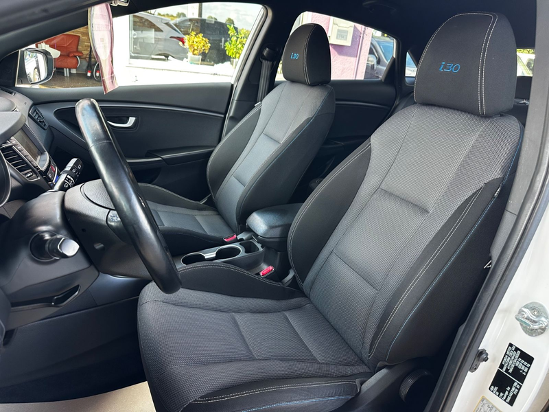 Hyundai i30 blue Passion Plus "KAMERA"NAVI"SHZ"LHZ" — photo 14