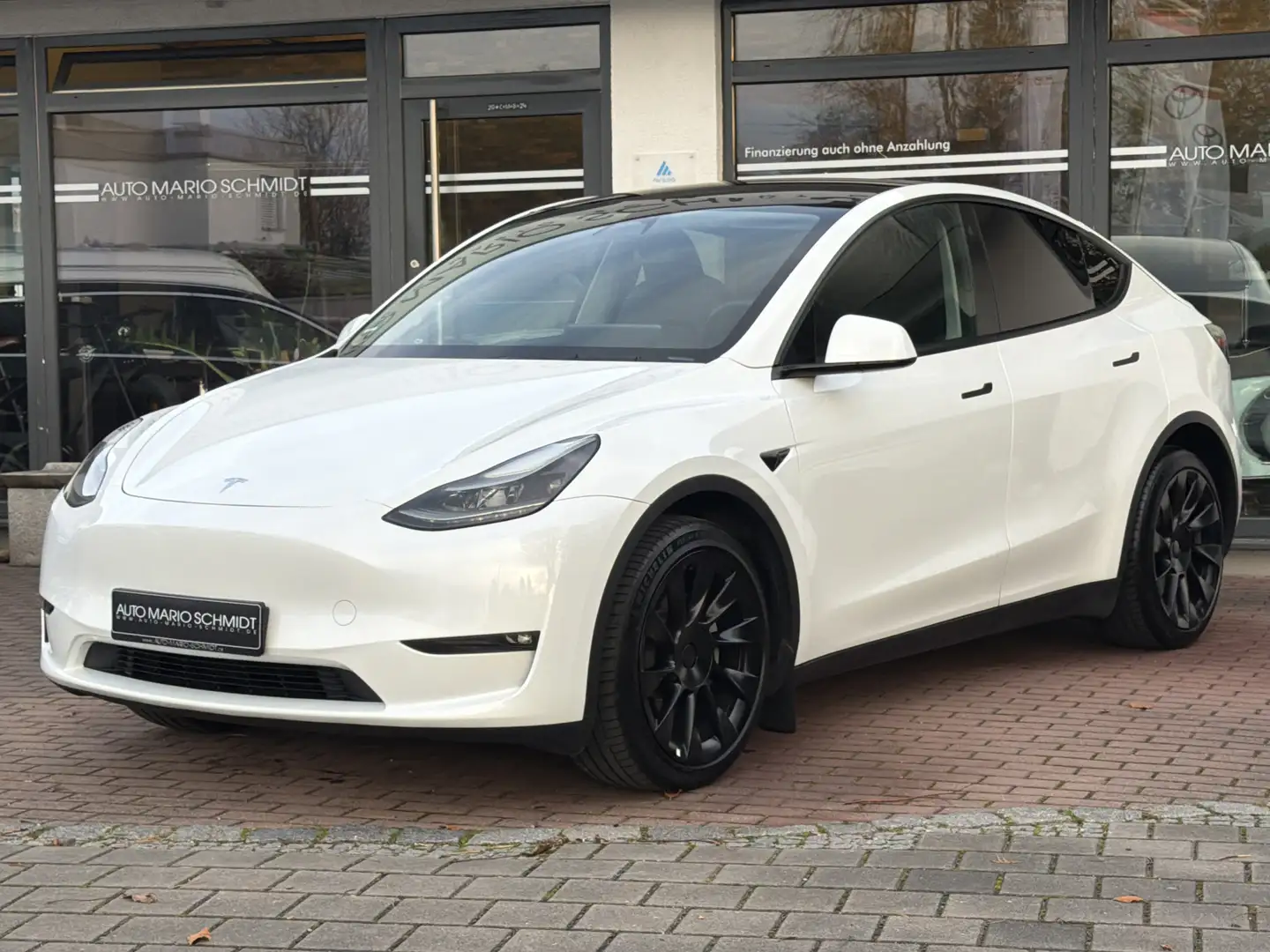 Tesla Model Y Long Range Dual AWD *20 Zoll*Autopilot Weiß - 1