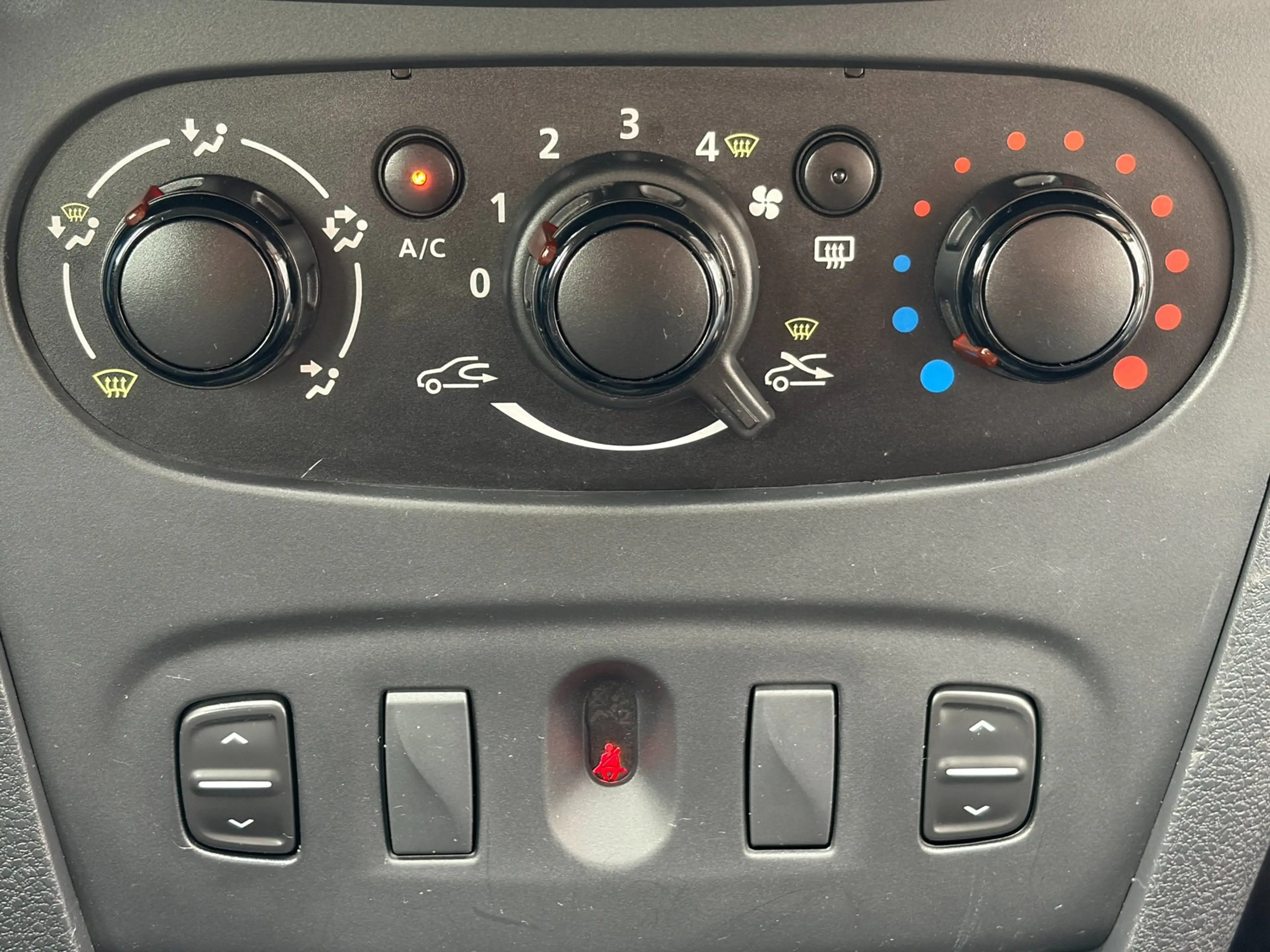 Dacia Logan MCV 0.9 TCe S&S Robust Airco LM-Velgen Trekhaak NL — photo 12