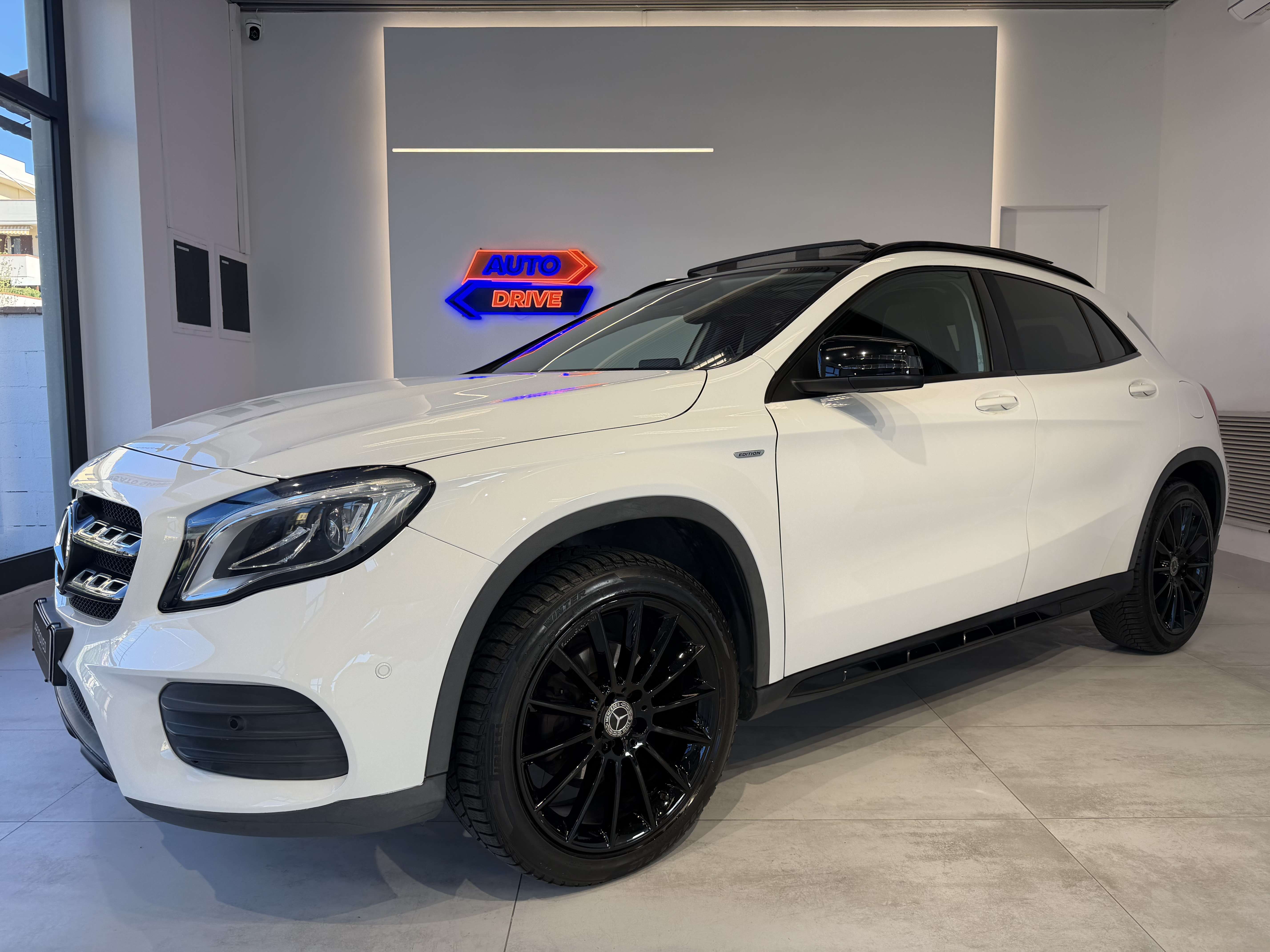 Mercedes-Benz GLA 200