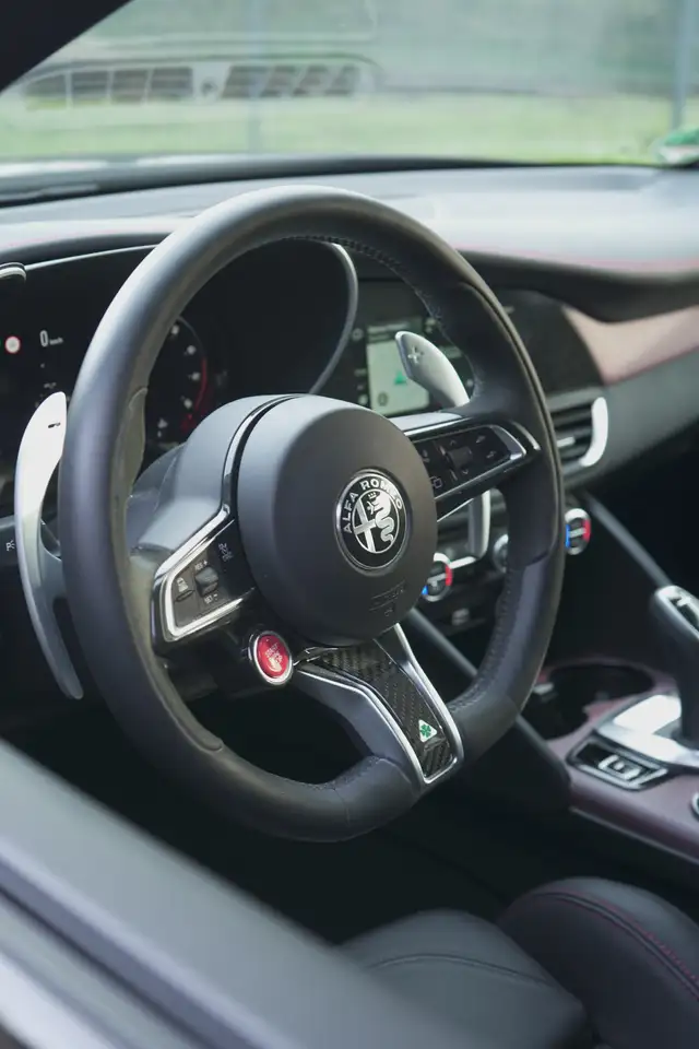 Alfa Romeo Giulia 2025 — фото 14