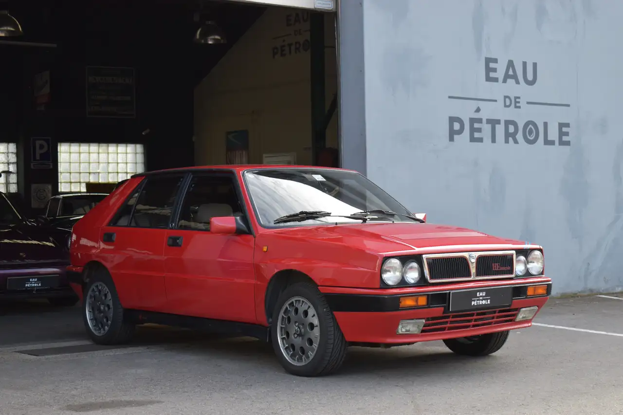 Lancia Delta HF Integrale 8V, foto 2