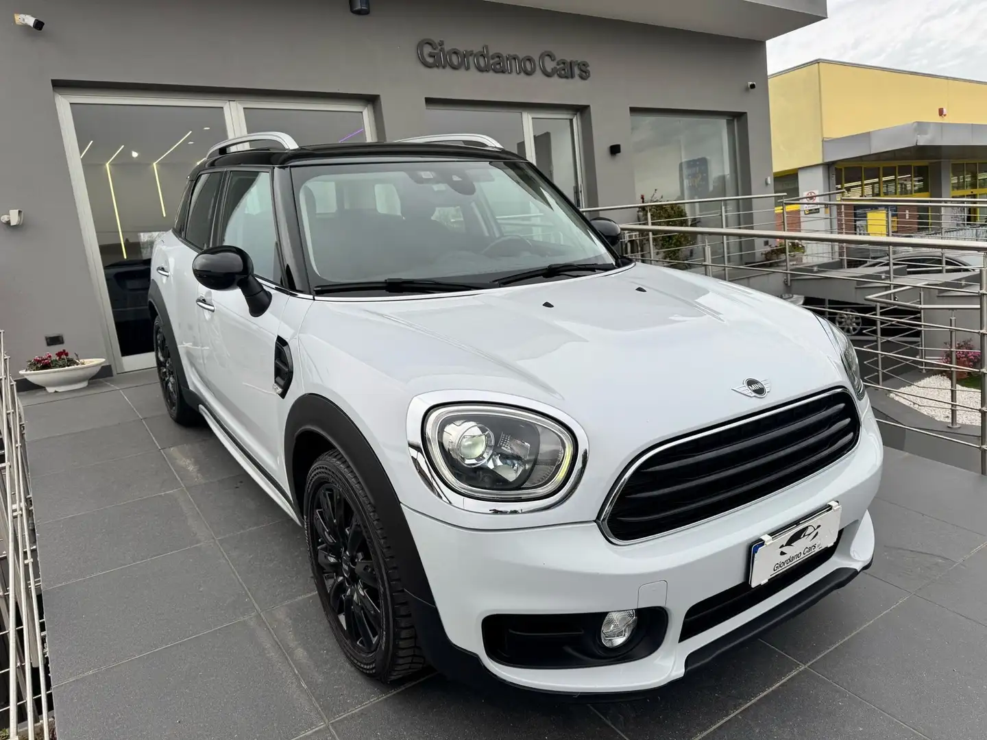 MINI Cooper D Countryman 2.0 Hype auto my18 Bianco - 1