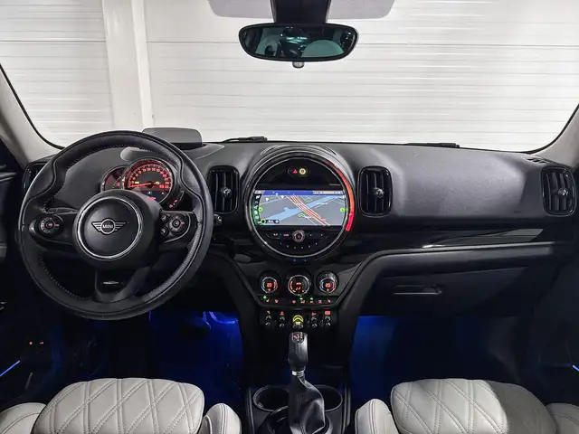 MINI Countryman view 12