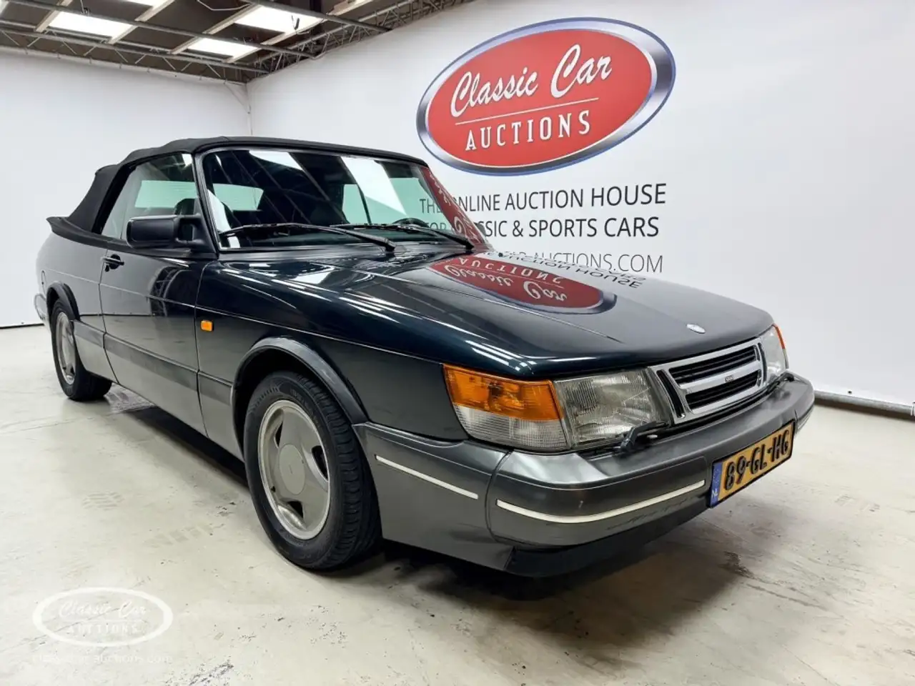 Saab 900