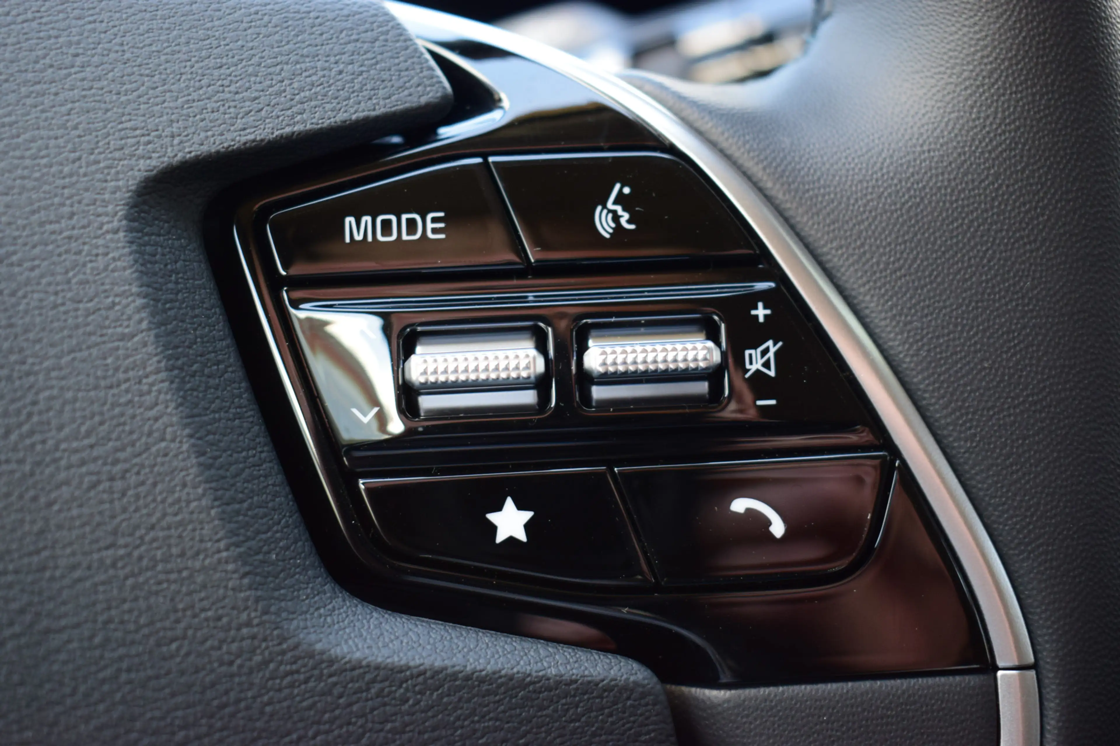 Kia e-Niro EV Light 64.8 kWh | Stoel-/ Stuurverwarming | Adap — photo 17