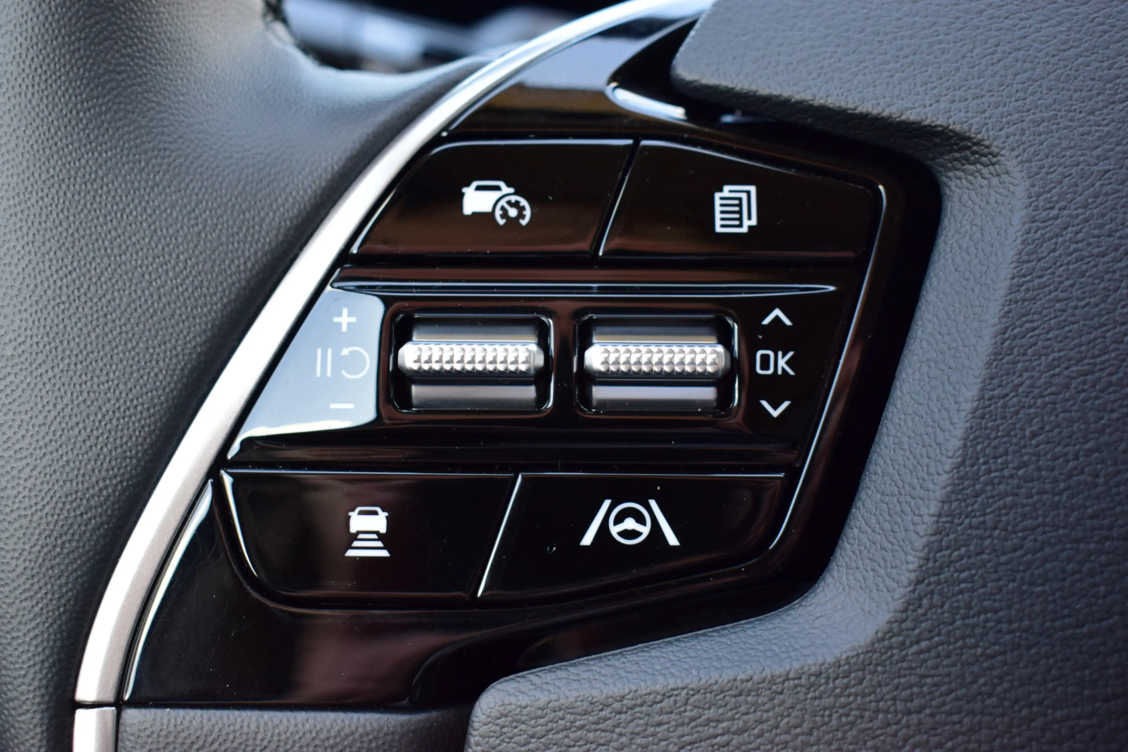 Kia e-Niro EV Light 64.8 kWh | Stoel-/ Stuurverwarming | Adap — photo 15