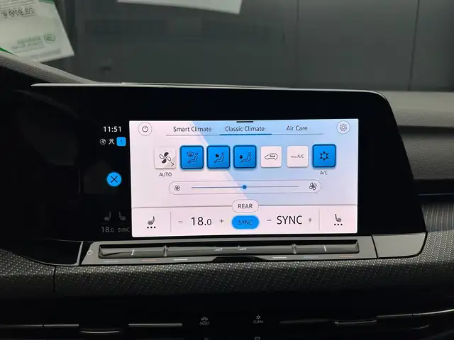 Volkswagen Golf view 23