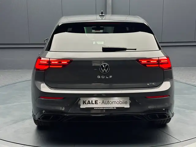 Volkswagen Golf view 4