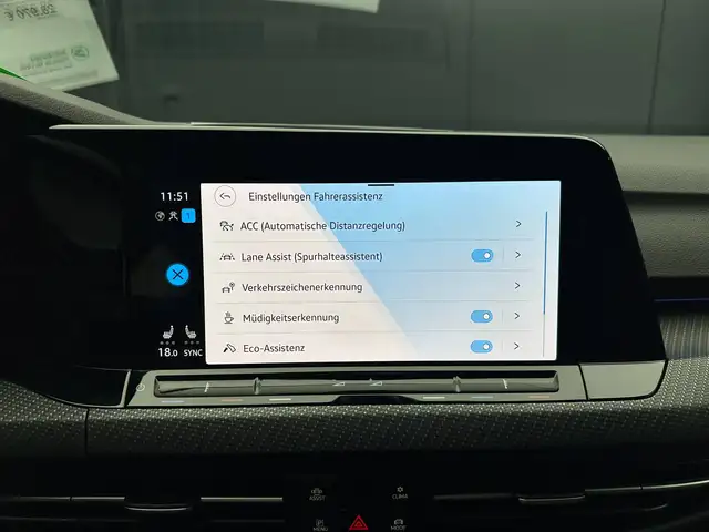 Volkswagen Golf view 24
