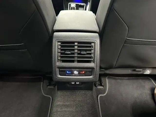 Volkswagen Golf view 29
