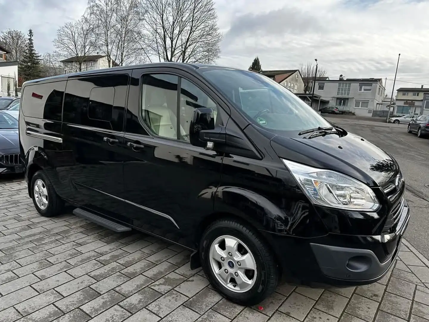 Ford Tourneo Custom 310 L2H1 VA Autm. Trend - 2