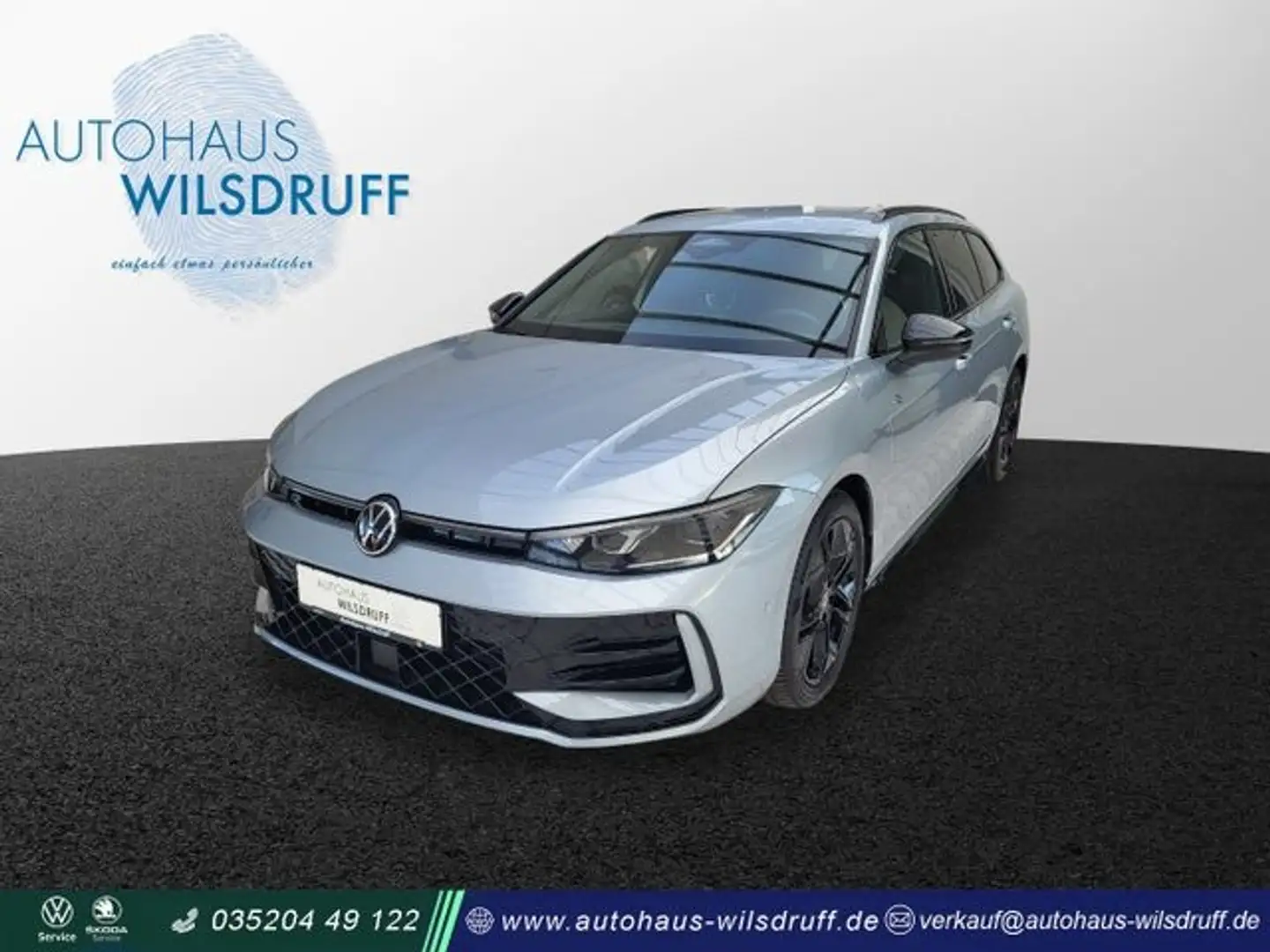 Volkswagen Passat 2.0 TDI R-line HEAD-UP LANE SIDE Srebrny - 1