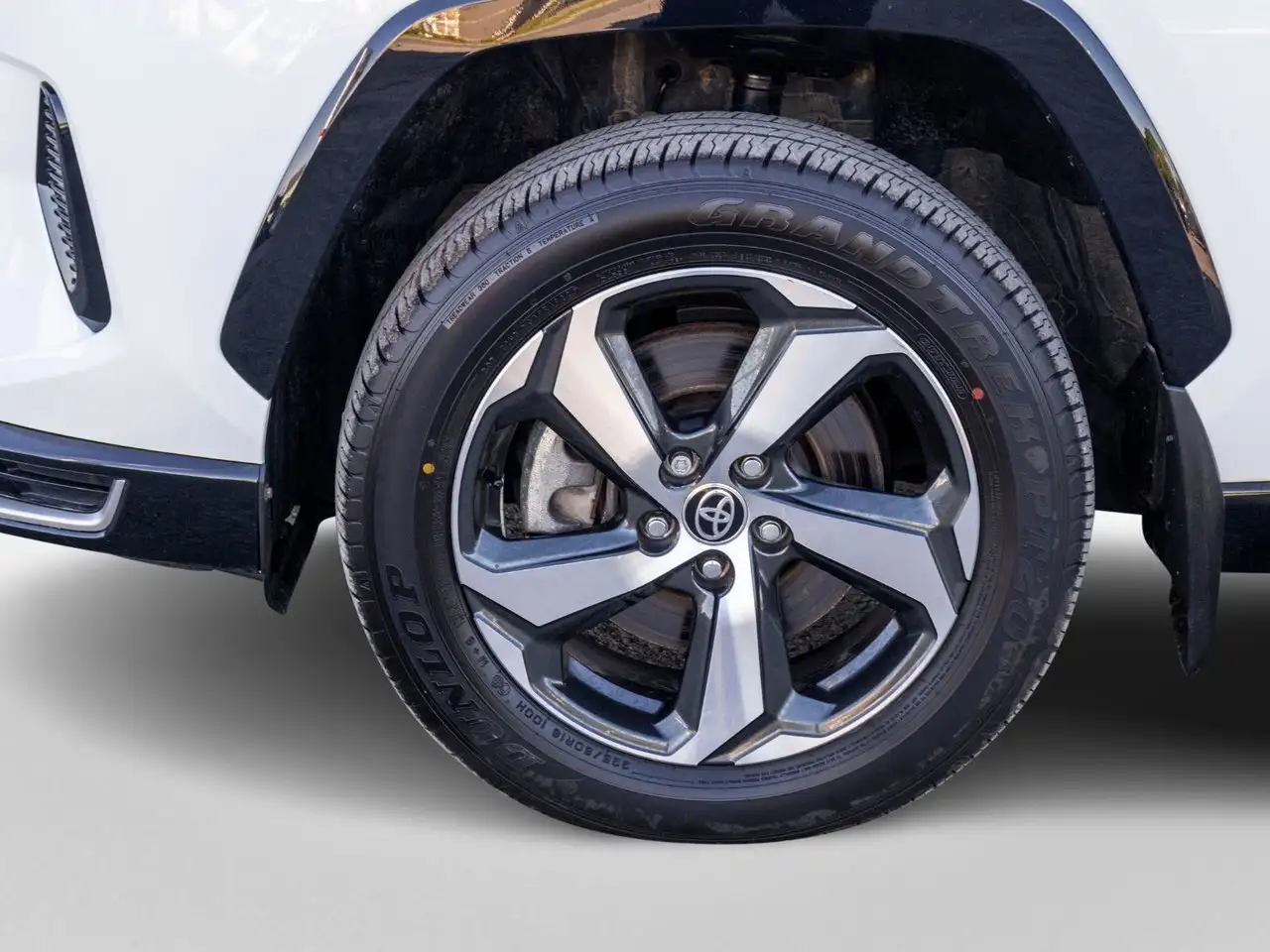 Toyota RAV 4 Prime снимка Toyota RAV 4 Prime