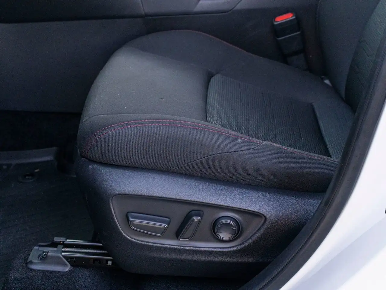 Toyota RAV 4 Prime снимка Toyota RAV 4 Prime