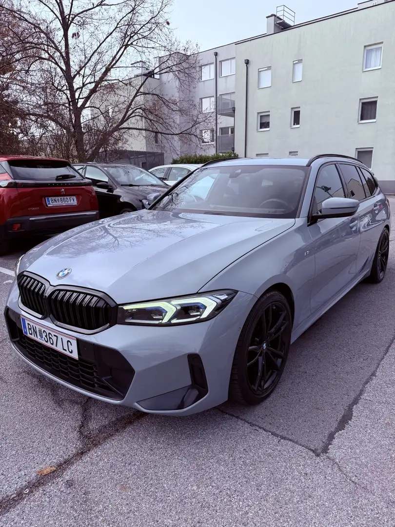 BMW 318 318d 48 V M-Sportpaket Touring Aut. Grau - 1