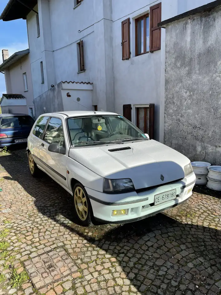 Renault Clio 3p 1.8 16v, foto 6