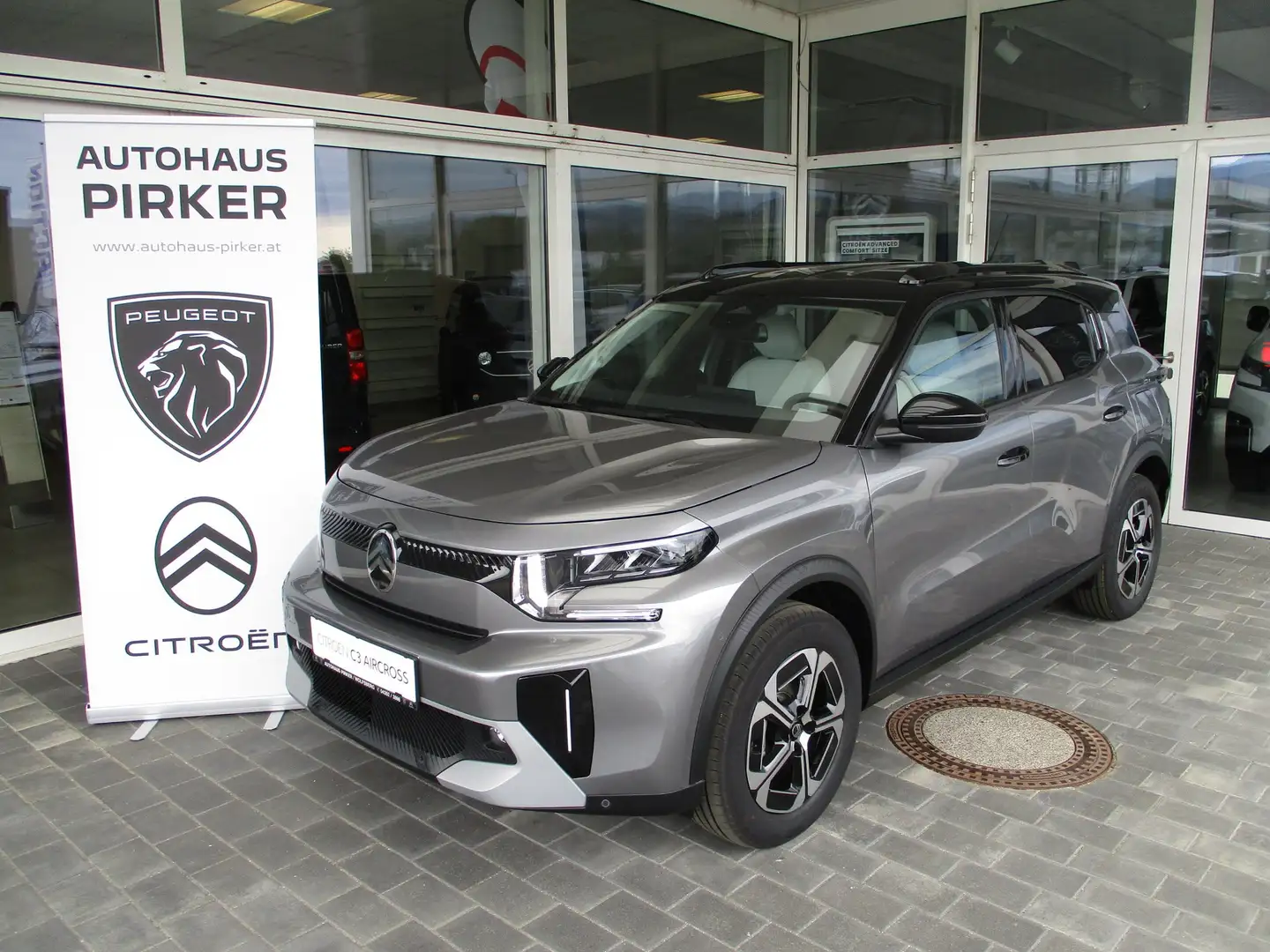 Citroen C3 Aircross Elektro 113 MAX, Extended Range Grau - 1