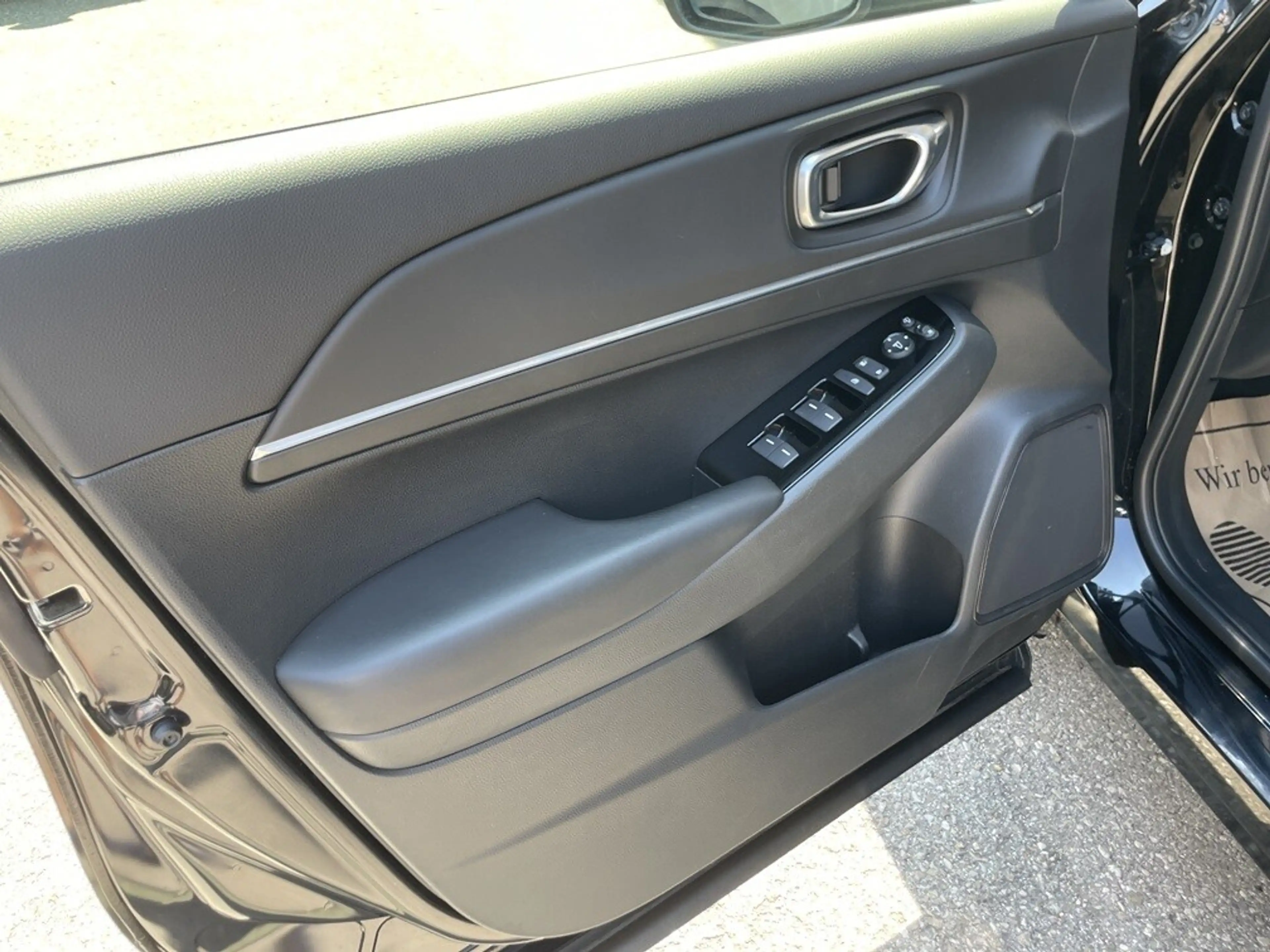 Honda HR-V 1,5 i-MMD Hybrid 2WD Advance Aut. — photo 8