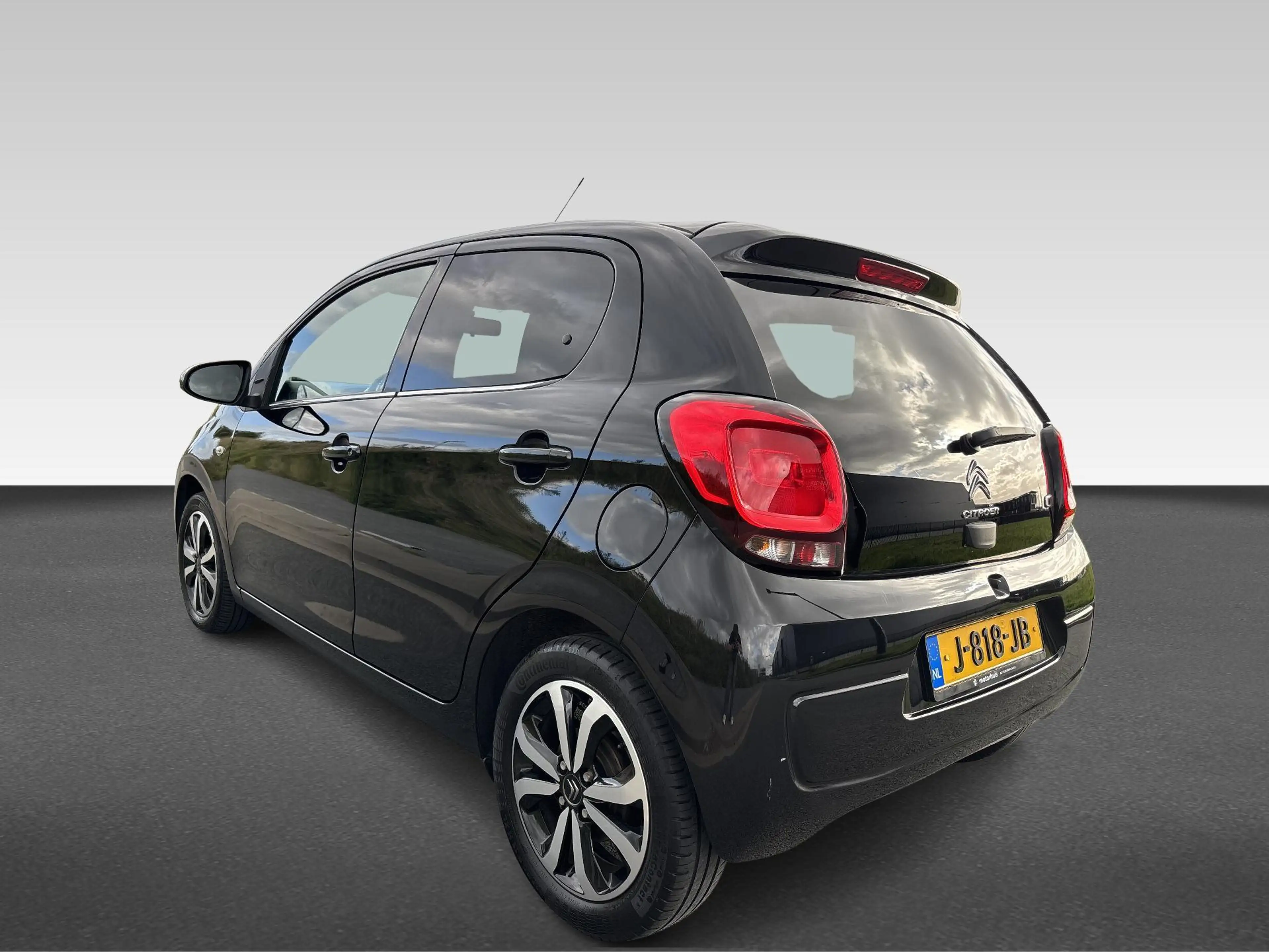 Citroen C1 1.0 VTi Shine Achteruitrijcamera — photo 3