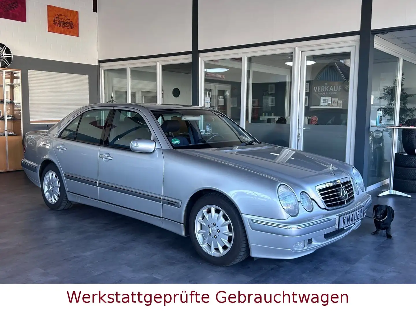 Mercedes-Benz E 200 ELEGANCE*Tempo*Klima*2.Hand* Silber - 1