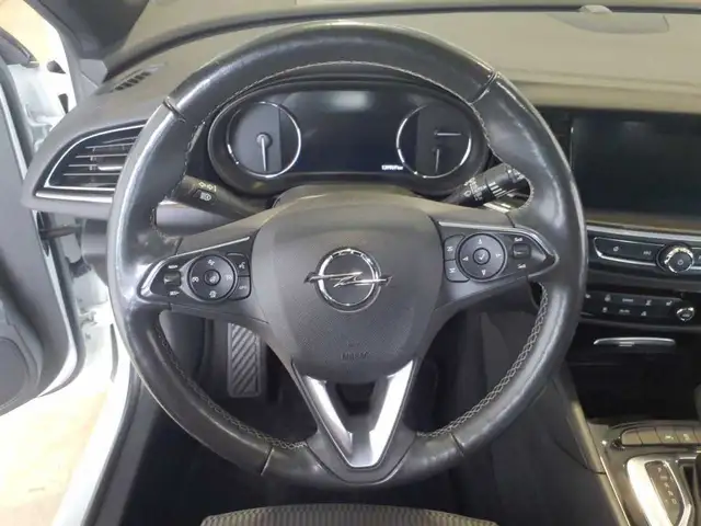 Opel Insignia view 10