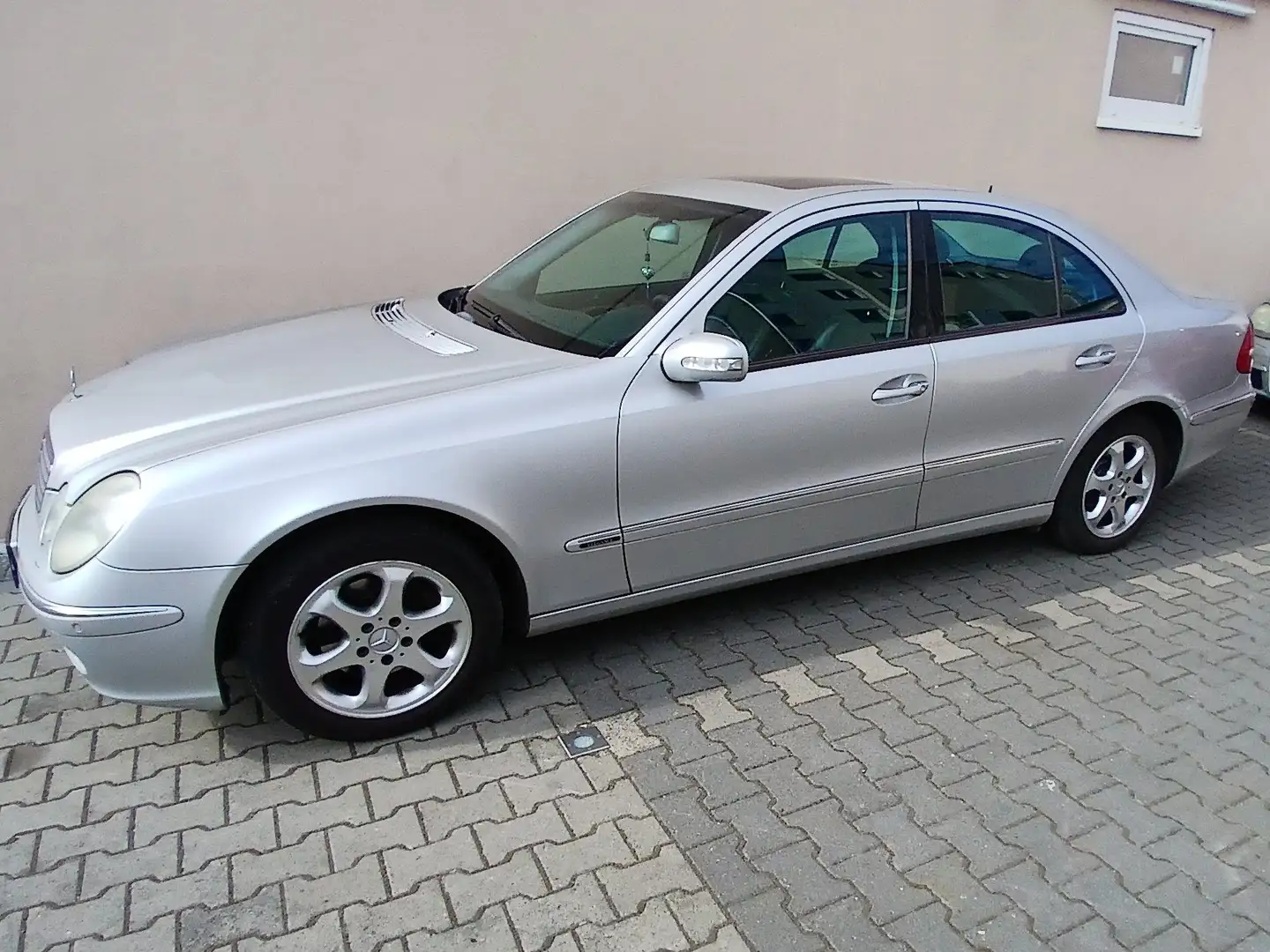 Mercedes-Benz E 270 E 270 CDI Elegance Срібний - 1