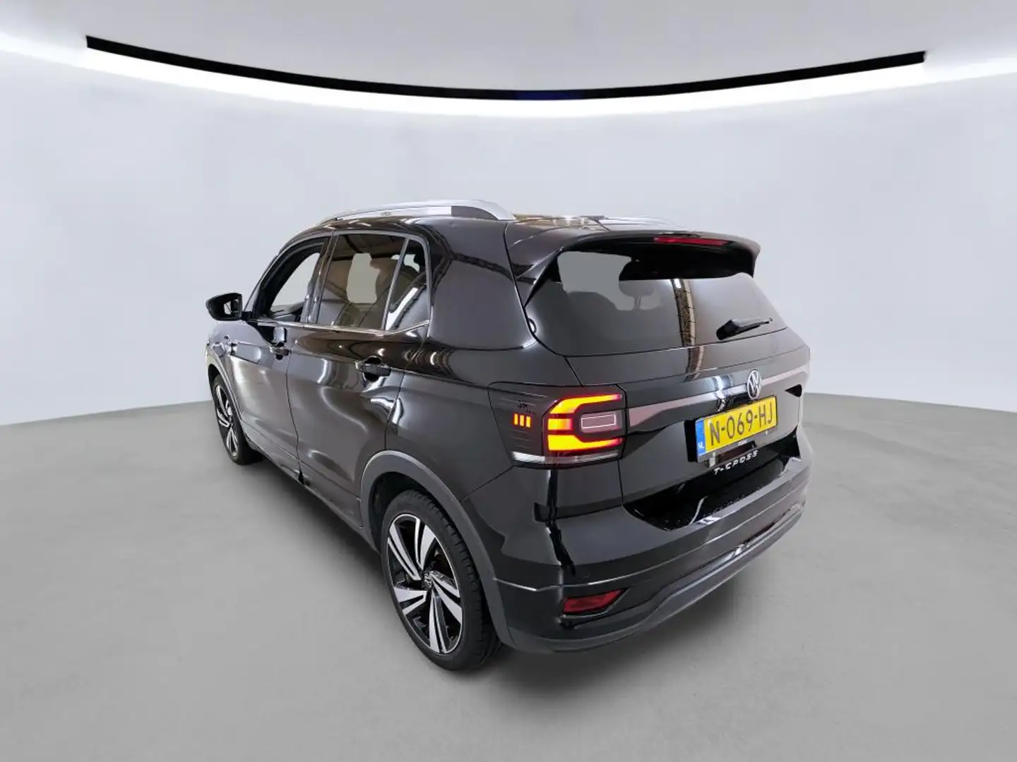 Volkswagen T-Cross 1.0 TSI 2x R-Line / CAMERA/ PARK. SENSOREN/ STOELV Noir - 2