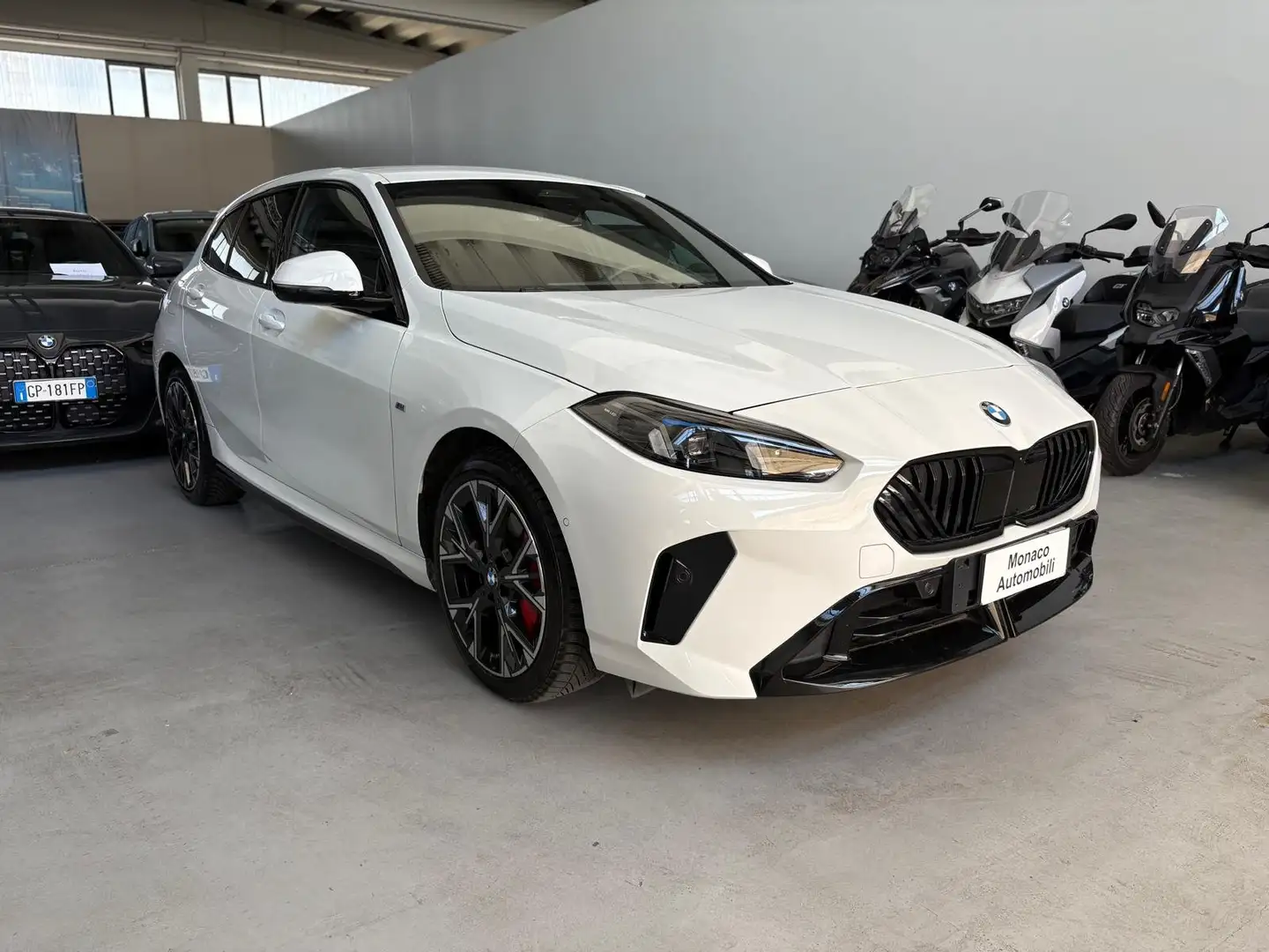 BMW 118 Serie 1 F70 118d MSport Pro auto Bianco - 1